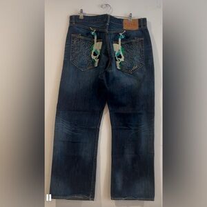 RARE   Ed Hardy lot 2009 jeans  size 38
Skull embroidery style baggydark blue